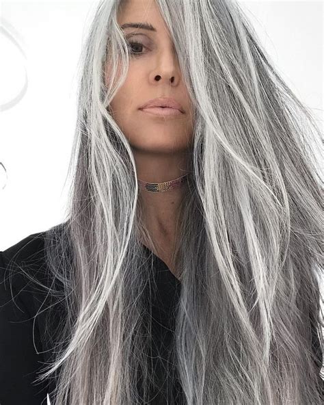 Beautiful Women Aging Gracefully Long Gray Hair Silver Hair Color