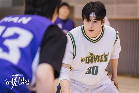 ASTROs Cha Eun Woo And Hwang In Yeob Unleash Their Competitive Sides In True Beauty KpopHit