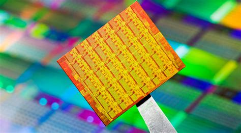 Intel Unveils New Xeon Chip With Integrated Fpga Touts 20x Performance