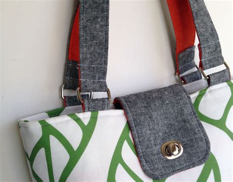 Diy Tote Bag Add A Pop Of Color With Two Sided Fabric Handles
