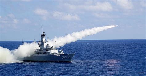 Latihan Penembakan Rudal Kapal Perang Tni Al ~ China Indonesia Information