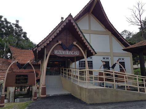 Established in 1987, gombak's muzium orang asli aims to preserve the cultural heritage of the indigenous orang asli people, including the famed mah meri of pulau carey. WANDERLUST DJ: Muzium Orang Asli Gombak