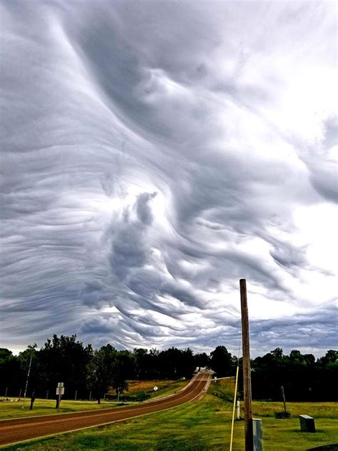 I Have No Words To Describe These Very Strange Clouds In The Sky Over