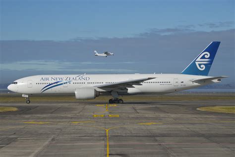 File:Air New Zealand Boeing 777-200ER; ZK-OKD@AKL;11.07.2012 662ba