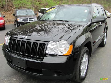 Sunroof, keyless entry, luggage rack, tow package and power everthing. 2008 Black Jeep Grand Cherokee Laredo 4x4 #30816930 ...