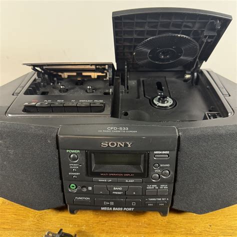 Sony CFD S33 CD Tape AM FM Radio Cassette Recorder Mega Bass Boombox