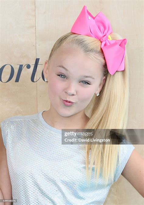 Singer And Dancer Jojo Siwa Attends The Ovarian Cancer Research Fund