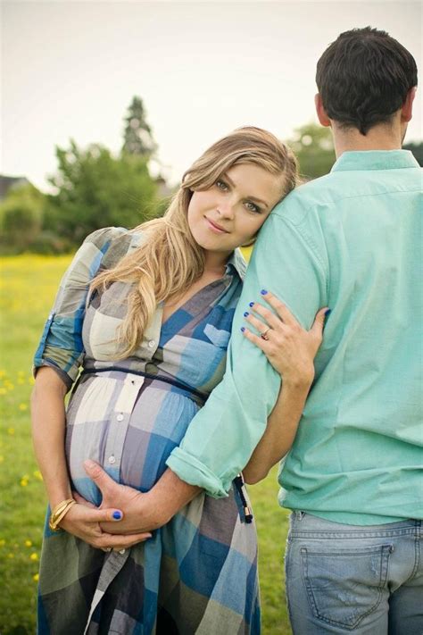 Couple Maternity Photoshoot Ideas At Home 15 Cool Pregnancy Photo