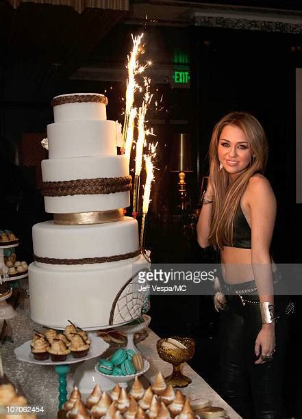 Miley Cyrus 18th Birthday Party Photos And Premium High Res Pictures