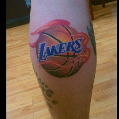 Lebron james and anthony davis get kobe tribute tattoos together. Lakers | Lakers, Magic johnson, Magic johnson lakers
