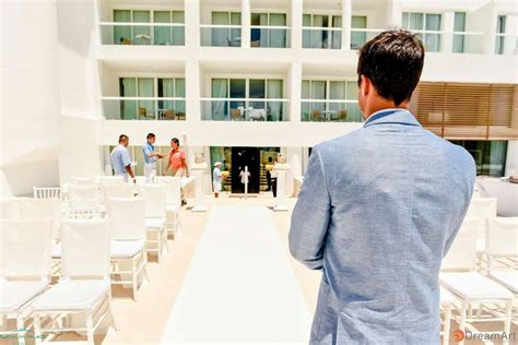 Bahia del espiritu santo esq. Playacar Palace Pearl Shimmer Inspiration Cielo Terrace for your destination wedding! Call 443 ...