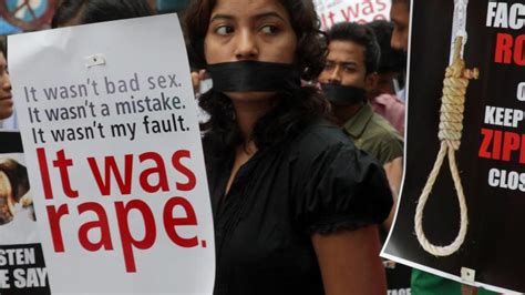 Indien Mädchen Erhängen Sich Nach Gruppenvergewaltigung Augsburger