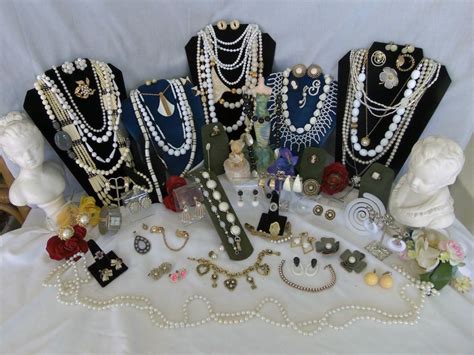 Vintage Estate Costume Jewelry Lot White Statement Beads