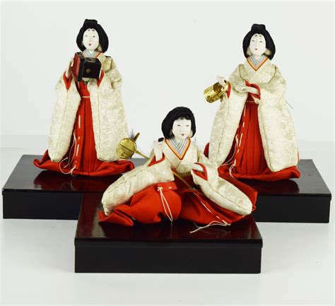A Complete And Impressive Vintage Japanese Hina Doll Set Ebth