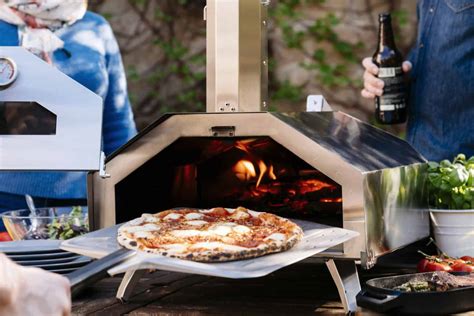 Ooni Pro Outdoor Pizza Oven