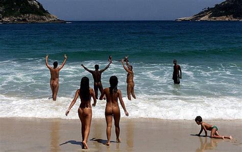 Tambaba lidera lista de praias de naturismo do Brasil veja a lista Polêmica Paraíba