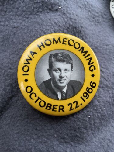 Beautiful Iowa Hawkeyes 1966 Homecoming Pin Back Nice Ebay