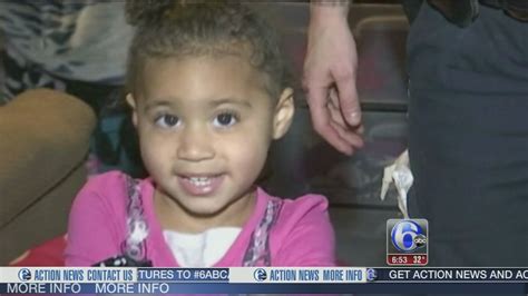 2 Year Old Girl Calls 911 For Wardrobe Emergency Police Say 6abc