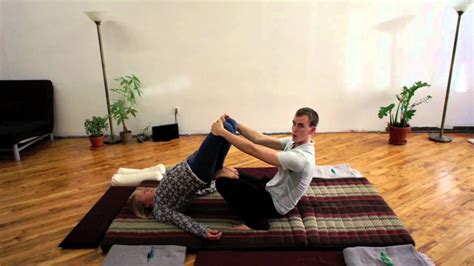 Relaxing And Lengthening Out The Low Back In Thai Massage Youtube