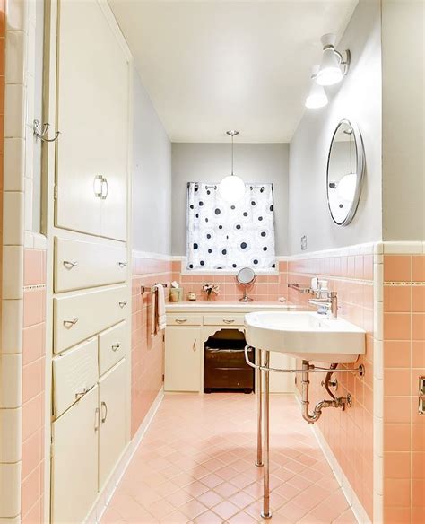 But we should understand that even pink is the chosen color, it doesn't mean that the bathroom should be all in pink. 16 Pink Bathroom Ideas