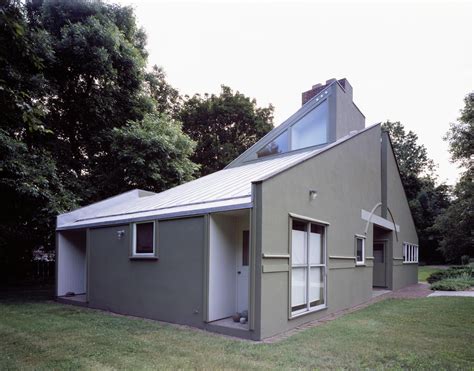 The Vanna Venturi House One Of The First Prominent Works Of The