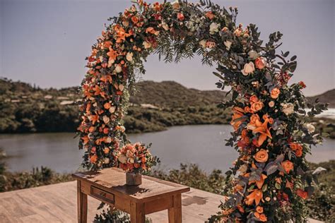Altar De Casamento Acerte Na Escolha Em Uma Cerimônia Na Praia