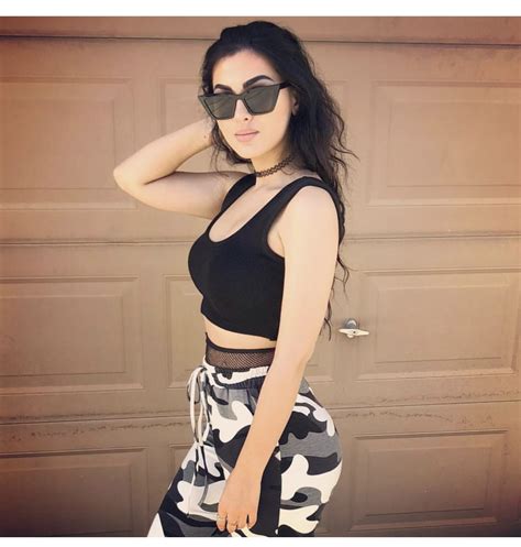 Pin By Kayla Lozano On My Fav Youtubers Sssniperwolf Cute Outfits
