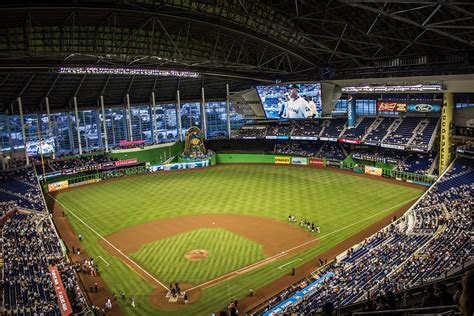 Breakdown Of The Marlins Park Seating Chart Miami Marlins