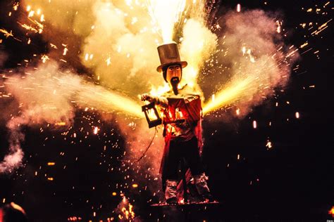 9 British Traditions To Experience In The Uk Bonfire Night Guy Fawkes