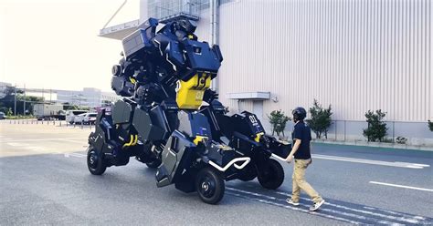 Робот Arcax — повнорозмірний робот із кіно — що він вміє