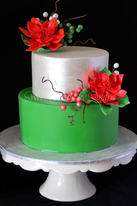 Birthday cakes are decked with an aura which enchants the whole birthday party venue. An Elegant Christmas Birthday Cake | Christmas birthday ...