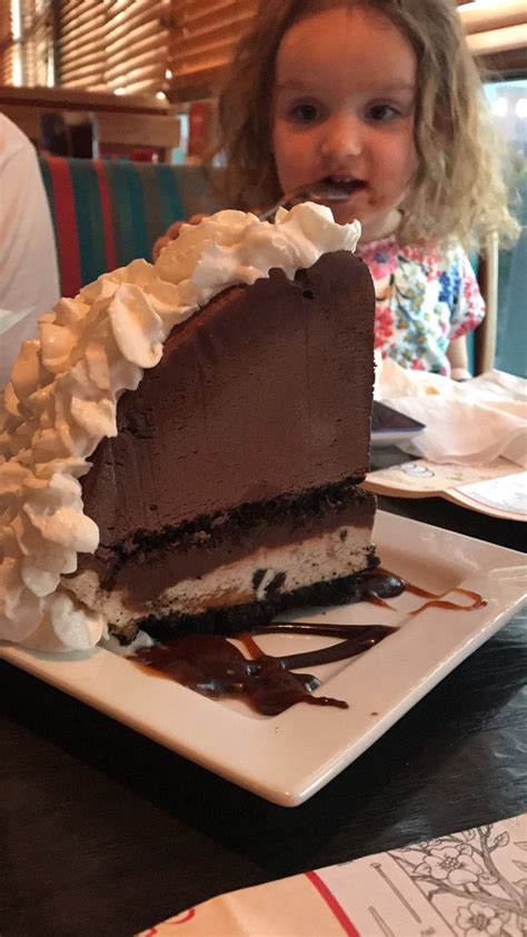 They offer near endless combinations of buns, patties, and sauces. Mud pie from Red Robin's | Eat, Food, Desserts