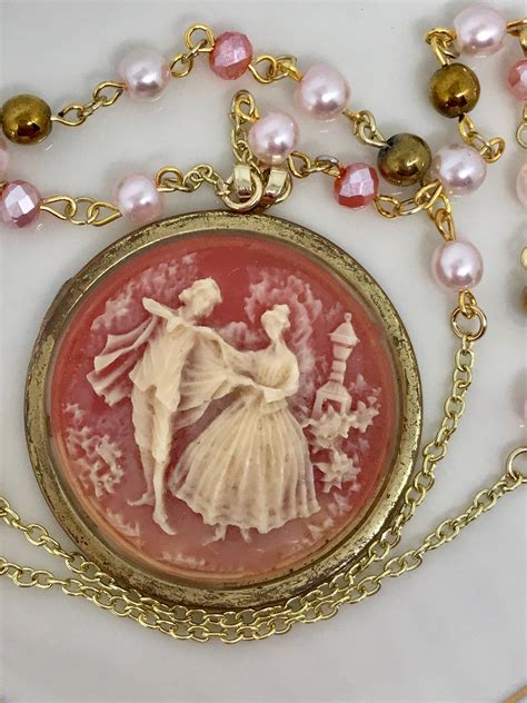 Stunning Vintage Pink Cameo Compact Cover Beaded Necklace Etsy