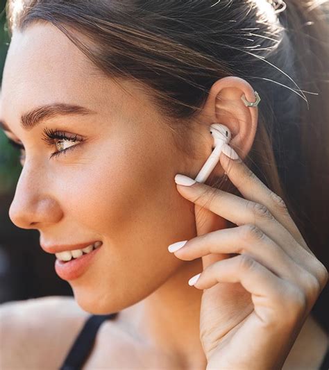 15 Best Over-Ear Wireless Headphones For Gym