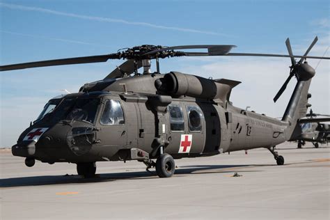 We Got Into A Us Army Black Hawk Helicopter — Heres What We Saw