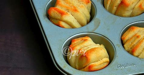 Priya S Versatile Recipes Eggless Poppyseeds Dinner Rolls