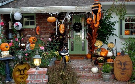 11 Awesome Outdoor Halloween Decoration Ideas Awesome 11