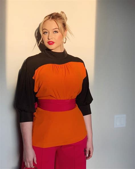 picture of iskra lawrence