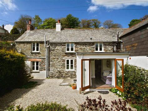 Ivy Cottage Tq4 5 Star Self Catering Boscastle Fivestarie
