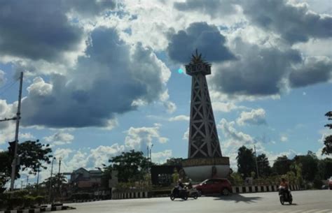 Tugu Obor Api Keindahan Dan Makna Api Abadi Dari Tabalong