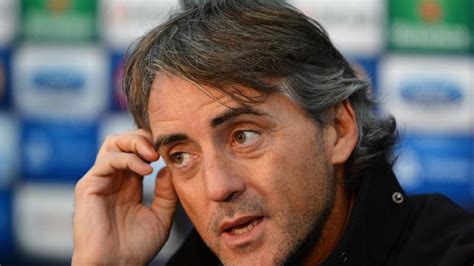 Born 27 november 1964) is an italian football manager and former player who is the manager of the italy national team. Mancini: 'Balotelli puede ser como Cristiano o Messi'