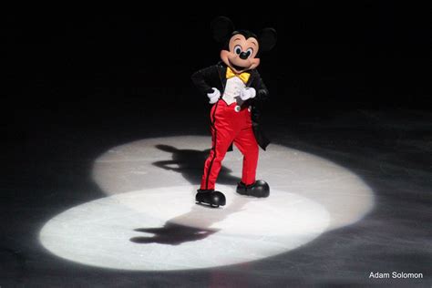 Mickey Mouse On Ice Mickey On Ice At Disney On Ice Treasu Adam