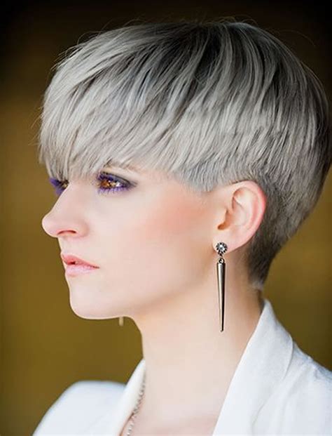 'my favourite trend for 2021 is the root clash or root smudge technique like billie eilish's green and black hair. Trend Short Haircuts for 2020 - 2021 Best Pixie Hair ideas ...