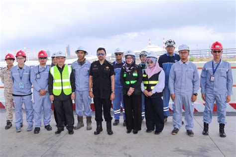 Taking initiative to train all arus team members, increase the local content in our. Hengyi Industries Sdn.Bhd. - Crown Prince Working Visit to ...