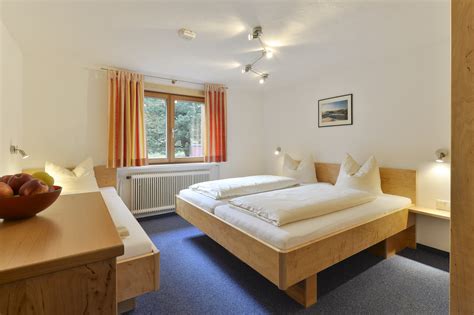 Das „haus anna ist ein geheimtipp für alle, die ausgetretene urlaubspfade meiden. Top 4 : Haus Anna Appartements Stuben Langen am Arlberg