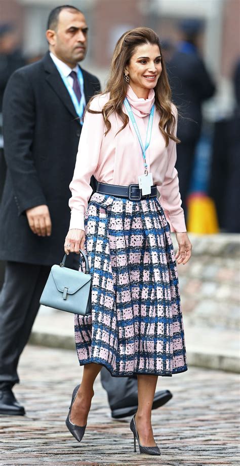 Queen Rania Of Jordan Queen Dress Royal Fashion Queen Rania