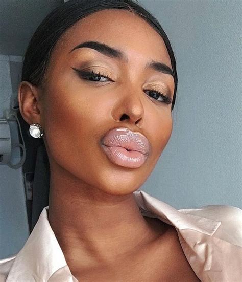 Pin By Raheem On Poutfecttongue Juicy Lips Pout Face Full Lips