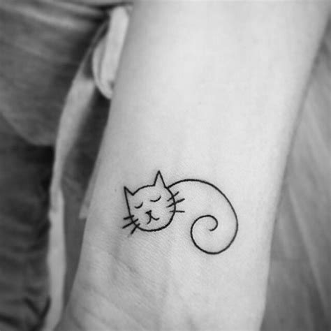 20 Minimalist Tattoos For Cat Lovers Pictolic