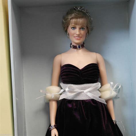 Franklin Mint Princess Diana Vinyl Doll Purple Silk Velvet Gown Le 243