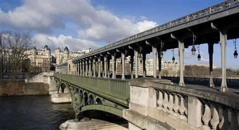 Les Ponts De Paris 32 FrancoiseGomarin Fr